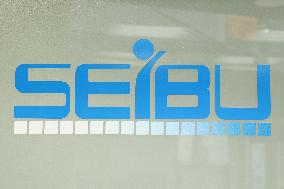 Seibu Shinkin Bank sign and logo